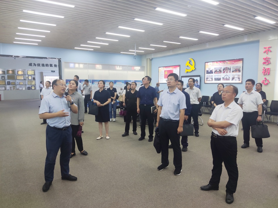 2024年7月17日，市國資委系統(tǒng)在公司開展“三組聯(lián)建”現(xiàn)場觀摩1（公司展廳）_副本